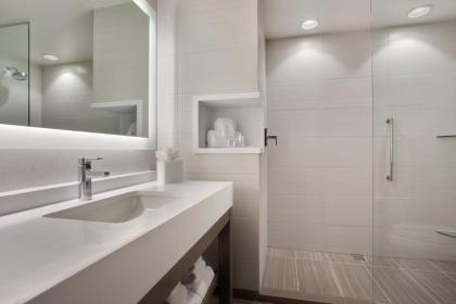 Courtyard by Marriott Orlando South/Grande Lakes Area - image 15