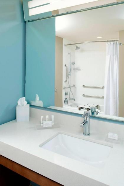 Courtyard by Marriott Orlando Lake Nona - image 18