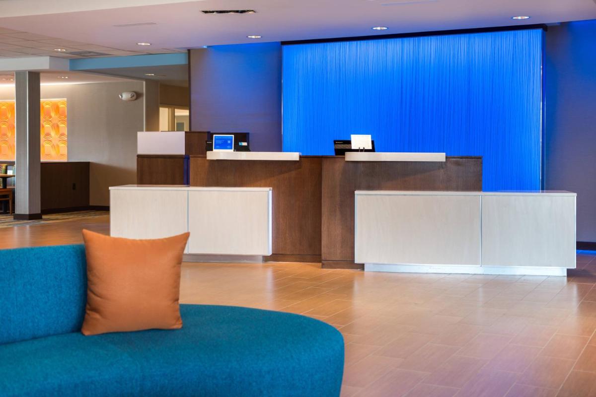 Fairfield Inn & Suites by Marriott Orlando East/UCF Area - image 3