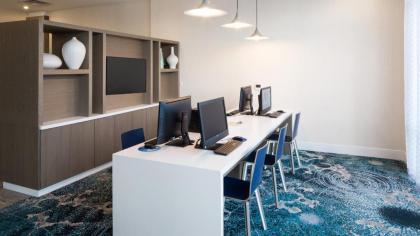 Holiday Inn Express & Suites Orlando At Seaworld - image 14