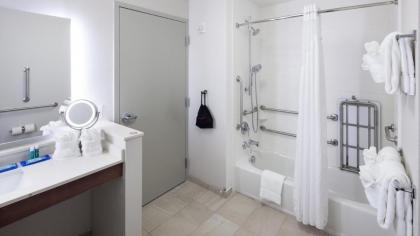 Holiday Inn Express & Suites Orlando At Seaworld By IHG - image 29