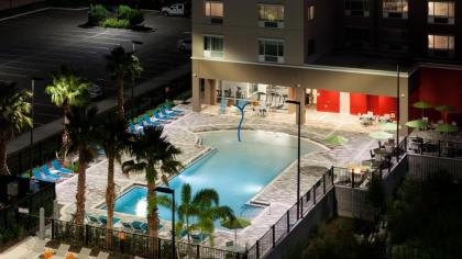 Holiday Inn Express & Suites Orlando At Seaworld - image 4