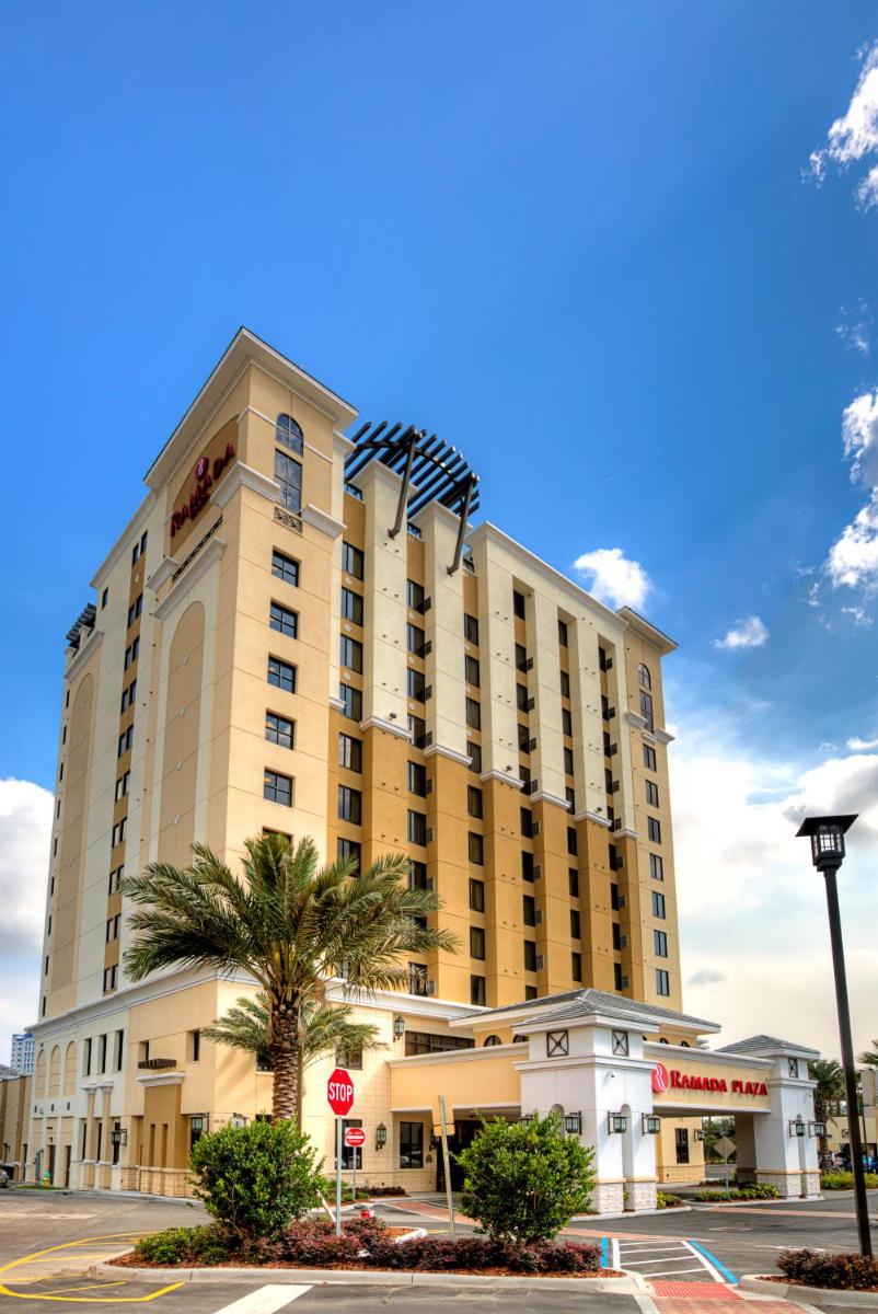 The Suites at Ramada Plaza - main image