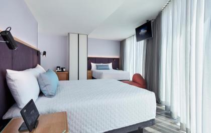 Universal's Aventura Hotel - image 19