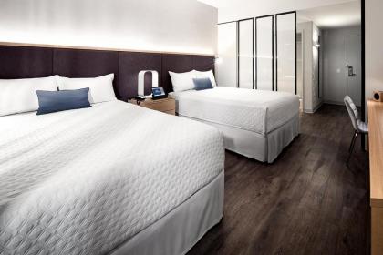 Universal's Aventura Hotel - image 29