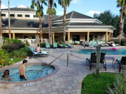 Lake Buenavista Apartments close to Disney - image 13