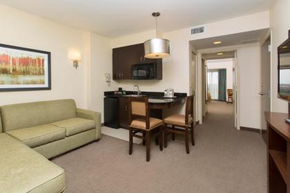 Ramada Suites By Wyndham Orlando International Drive - image 16