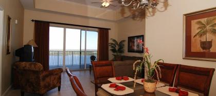 Penthouse Blue Heron Condo - image 8