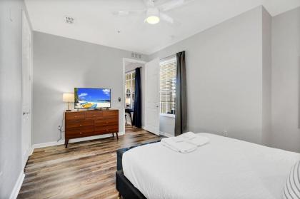 Vero`s Gem Condo - image 18