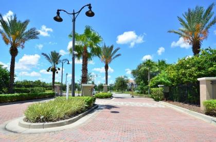 Vero`s Gem Condo - image 26