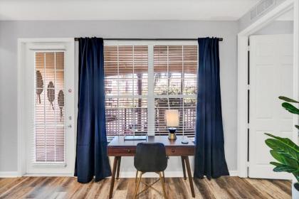 Vero`s Gem Condo - image 3
