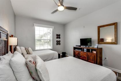 Miranda's Gem Condo - image 19