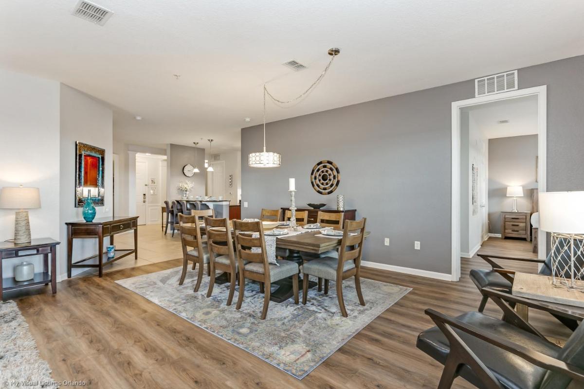 Spring Lakeview Condo - image 7