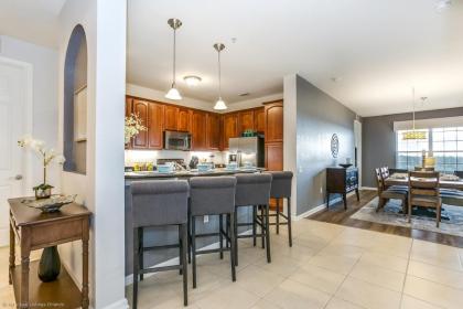 Spring Lakeview Condo - image 8