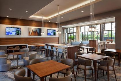 SpringHill Suites by Marriott Orlando at Millenia - image 15