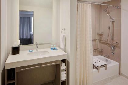 Hyatt House across from Universal Orlando Resort - image 9