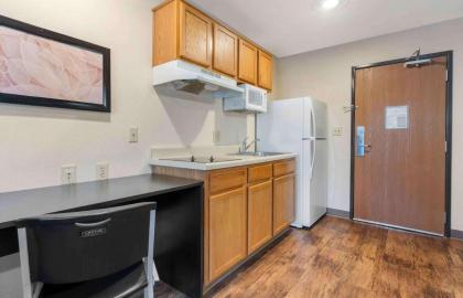 Extended Stay America Select Suites - Orlando - South - image 12
