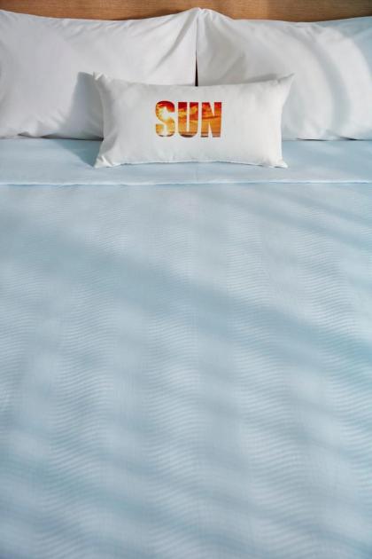Universal's Endless Summer Resort - Surfside Inn and Suites - image 10