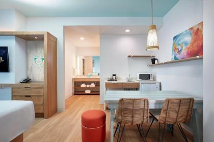 Universal's Endless Summer Resort - Surfside Inn and Suites - image 8