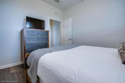 Santiago's Corner Condo - image 14