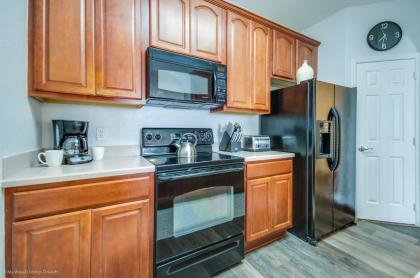 Santiago's Corner Condo - image 17