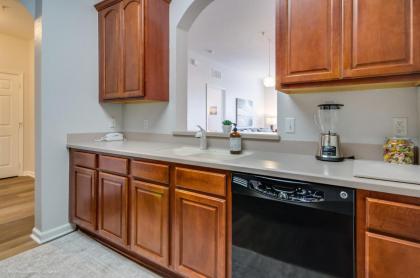 Santiago's Corner Condo - image 18