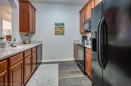 Santiago's Corner Condo - image 19