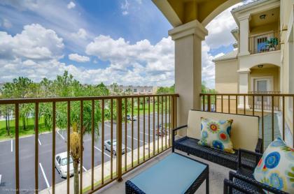 Santiago's Corner Condo - image 22