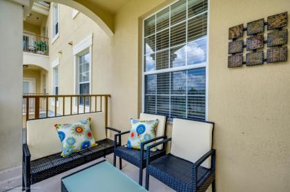 Santiago's Corner Condo - image 24