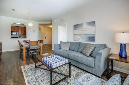 Santiago's Corner Condo - image 3
