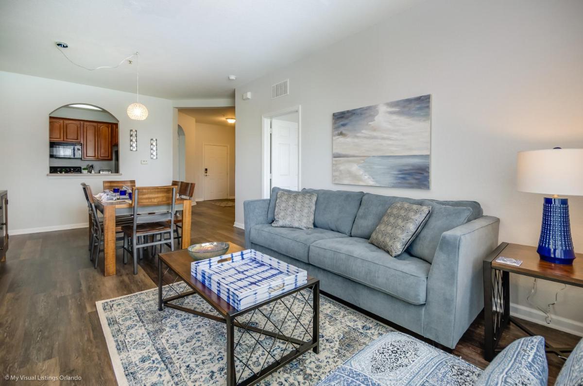 Santiago's Corner Condo - image 3