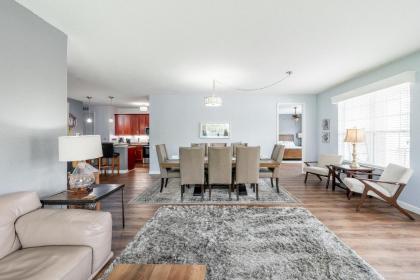 Cayview Avenue Unit 103 Condo - image 4