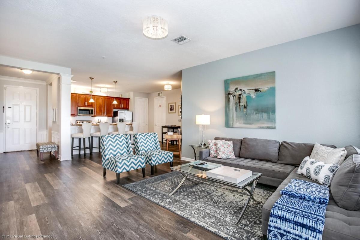 Shoreway Loop Unit 206 Condo - main image