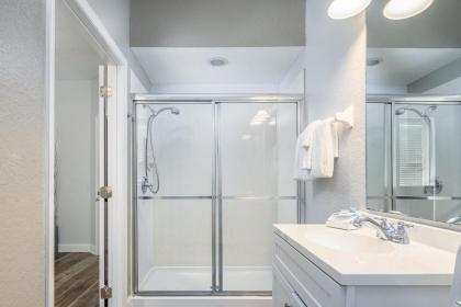Tideview Circle Unit 38 Condo - image 17