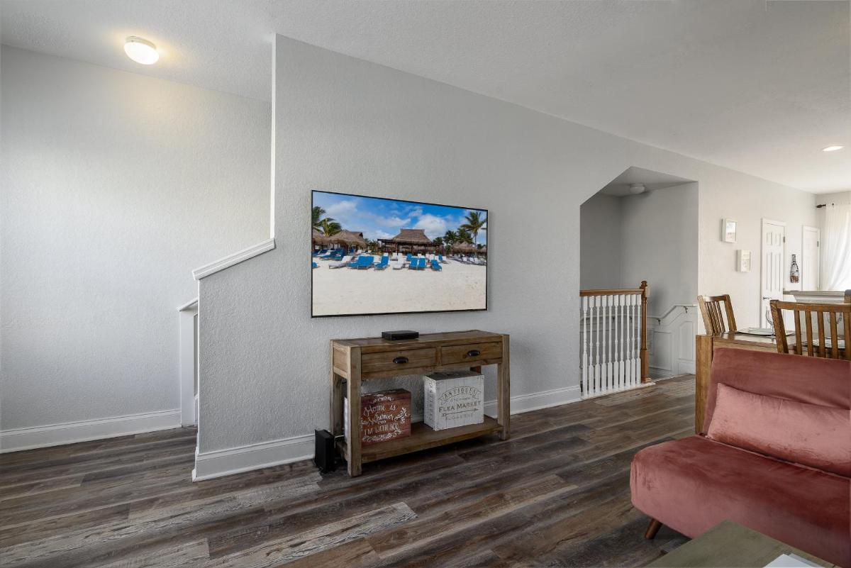 Tideview Circle Unit 38 Condo - image 2