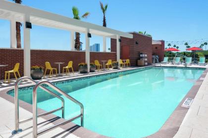 Home2 Suites By Hilton Orlando Near Universal Studios - image 10