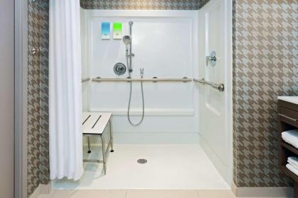 Home2 Suites By Hilton Orlando Near Universal Studios - image 17