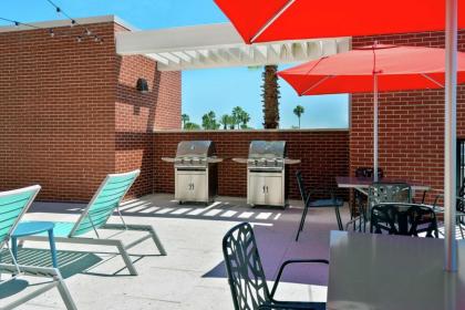 Home2 Suites By Hilton Orlando Near Universal Studios - image 4