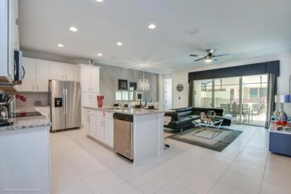 Orlando Newest Resort Community Town Home Townhouse - image 3