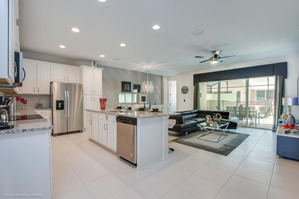 Orlando Newest Resort Community Town Home Townhouse - image 3