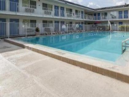 Motel 6-Kissimmee FL - Orlando - image 4