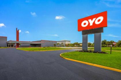 OYO Hotel Orlando Airport - image 2