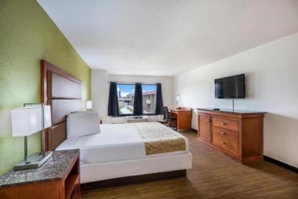 OYO Hotel Orlando Airport - image 20