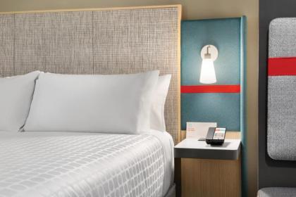avid hotels - Orlando International Airport - image 13