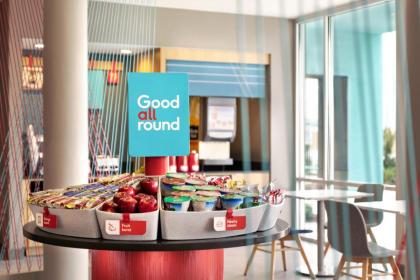 avid hotels - Orlando International Airport - image 3
