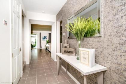 1719Cvt Orlando Newest Resort Community Home Villa - image 3