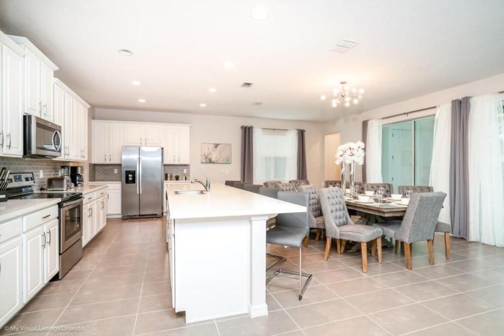 1719Cvt Orlando Newest Resort Community Home Villa - image 4