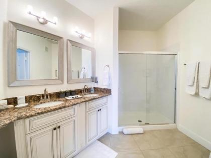 9-408 Your Vista Cay Condo - image 19