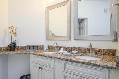 9-408 Your Vista Cay Condo - image 21