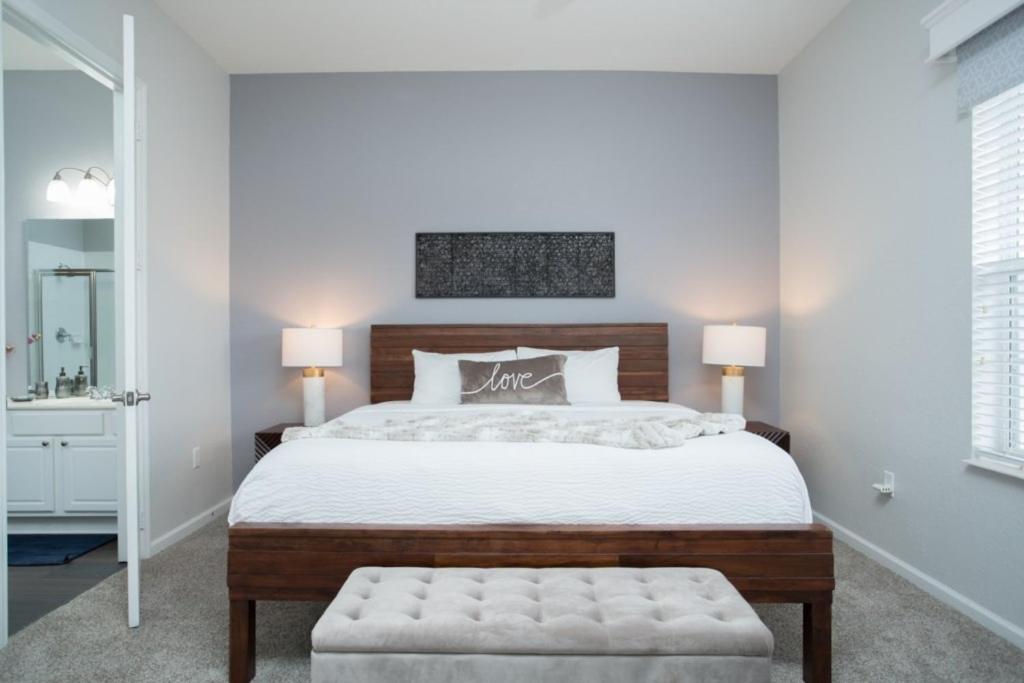 2-403 Your Vista Cay Condo - image 3